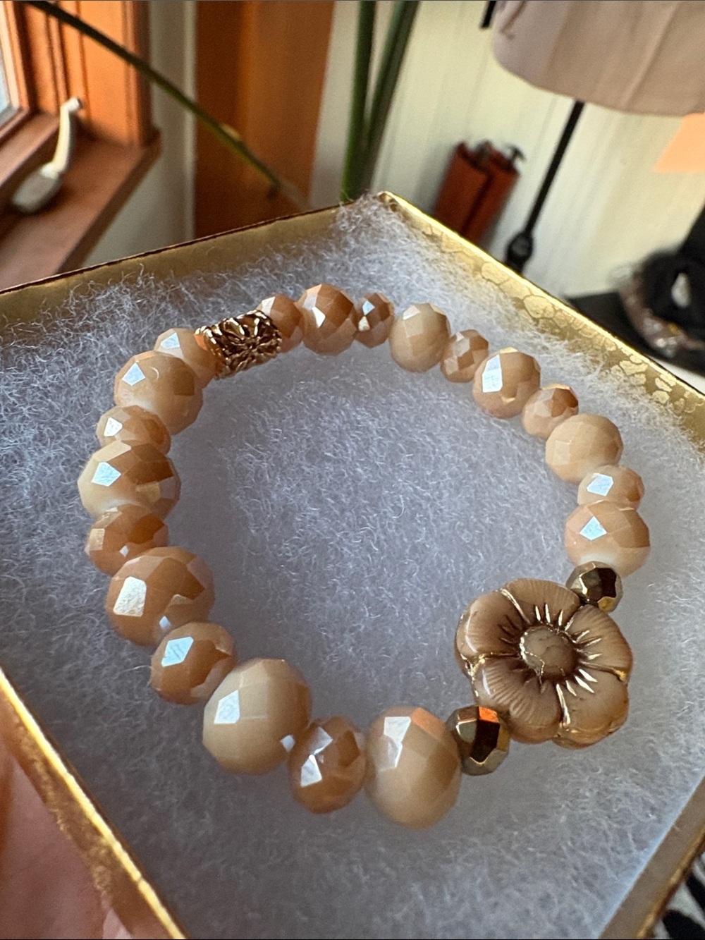 Czech Beads Beige Flower Stretch Bracelet - Picture 3 of 5